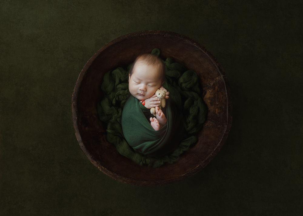 Edmonton Newborn Photographer_Baby Alexander Sneak Peek 3.jpg