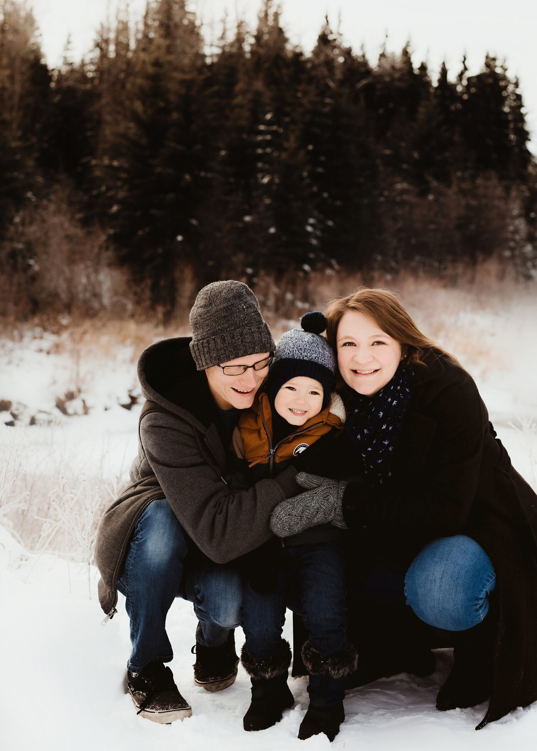 Edmonton Maternity Photographer_ Trinity_ Winter8.jpg