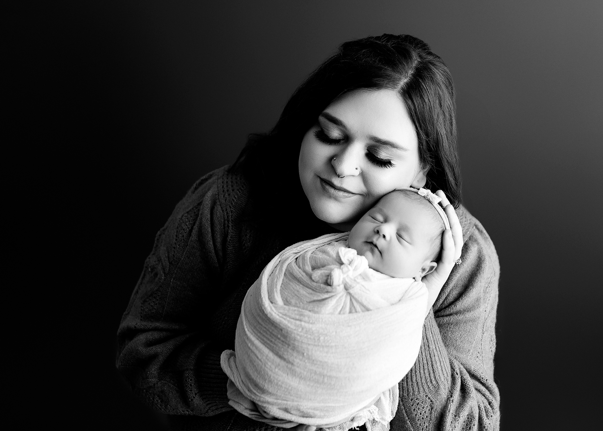 Edmonton Newborn Photography by Kelsie Kelly Photographer 2025