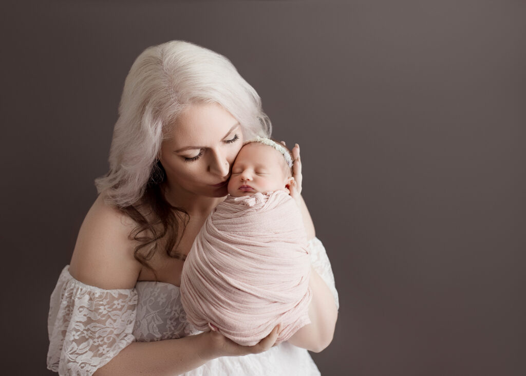 Edmonton newborn portraits by Kelsie Kelly Photographer