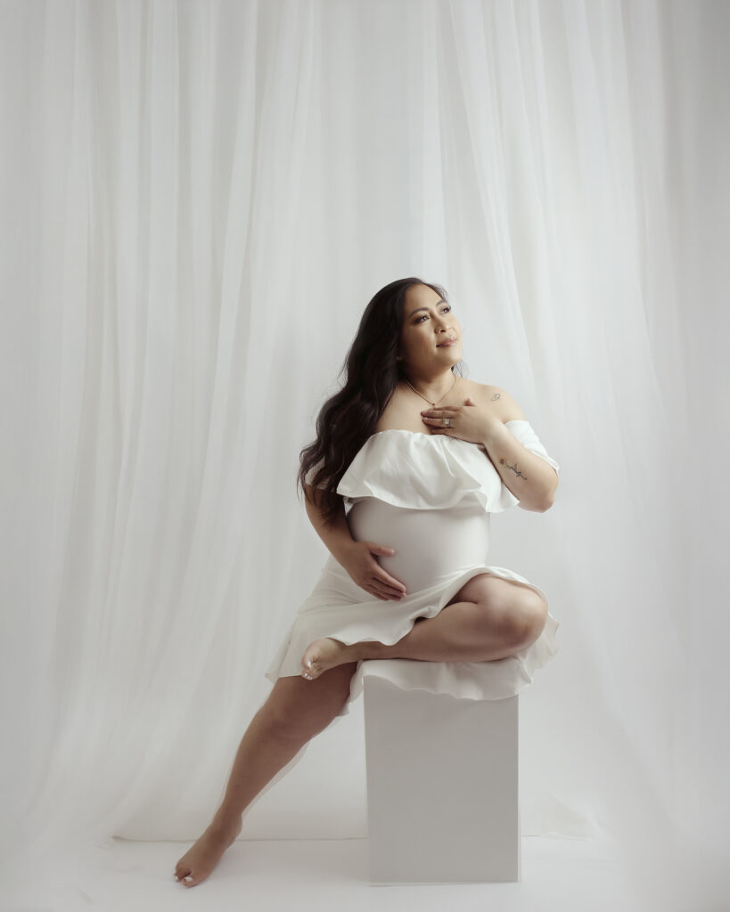 Edmonton's Best Maternity Photography Studio potraits by Kelsie