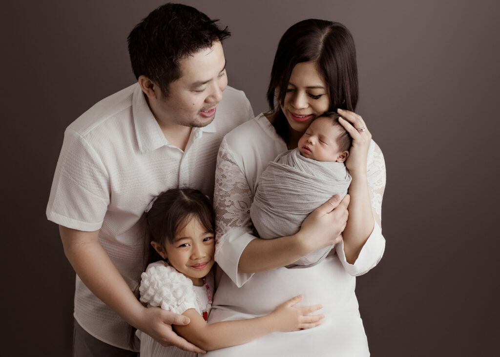 Edmonton family newborn photos by Kelsie Kelly Photographer
