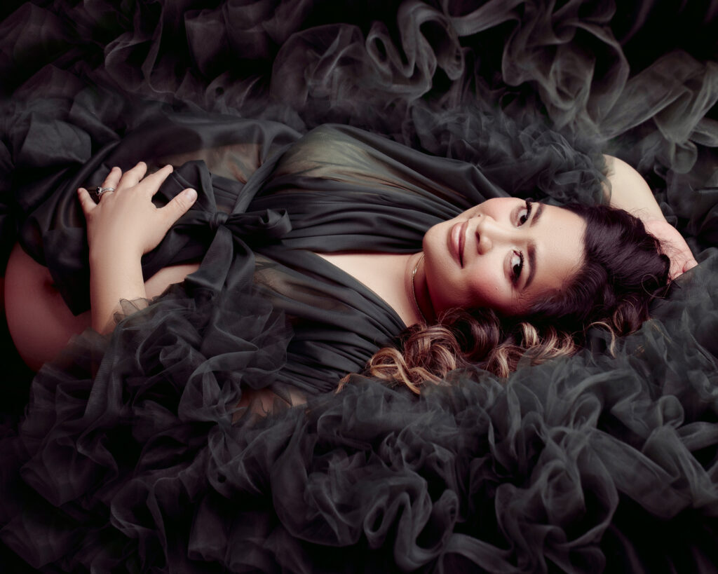 Edmonton maternity photo by Kelsie Kelly Photographer